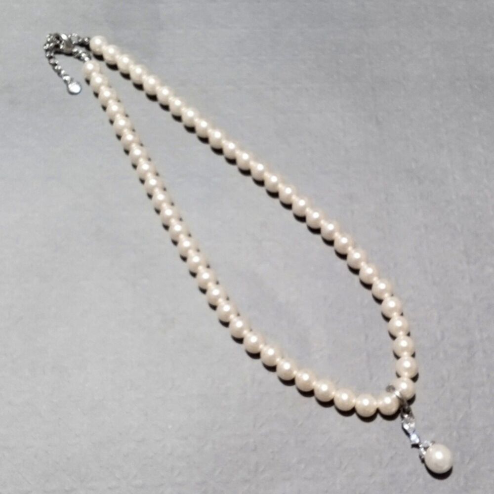 Signed SU Faux Pearl Necklace with Crystal Pearl Enhancer Pendant - Picture 5 of 7